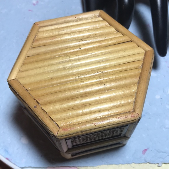 Siam Sterling Clip On Earrings Dome Shape Dancing Goddess w Temple Box Thailand - Picture 6 of 15